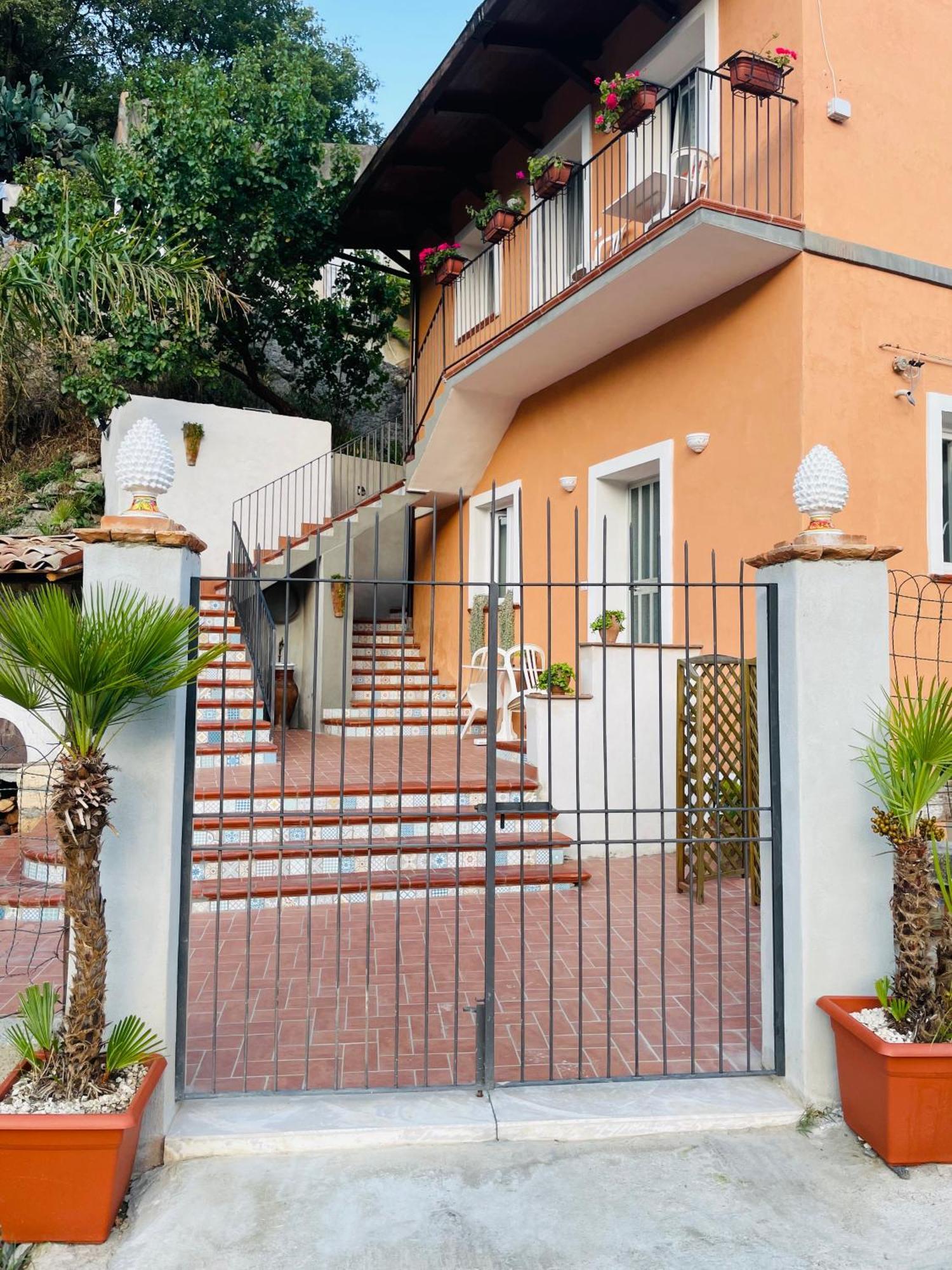 Le Maioliche Villa Saponara Eksteriør bilde